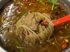 牛肉粉丝-红棚子(女人街店)