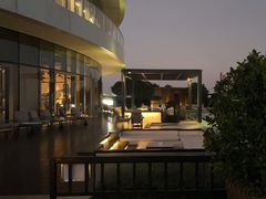 -瑰丽酒店·海吧·天际下午茶·现场DJ·天台酒吧