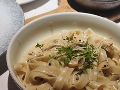 黑松露奶油蘑菇意面-俄士厨房(环球港店)