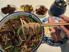 -镇南锅盖面馆(解放路店)