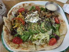 照烧鸡肉配牛油果拉法沙拉-HELLO 27 意面·沙拉·帕尼尼