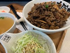 -熊吞·大碗丼烧肉饭(济宁万达广场店)