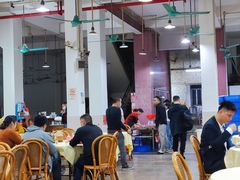 大堂-标记美食新鲜猪杂(兴南大道店)