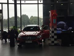 -宁波之星奔驰4S店(海曙店)