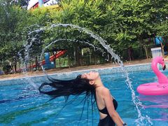 -欢乐水魔方水世界