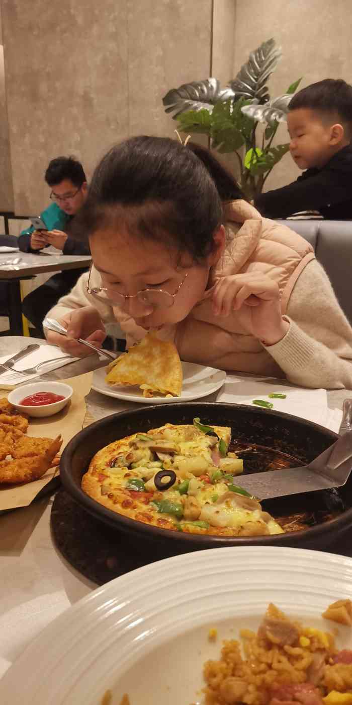 必胜客(诸暨永利店ph店)-"在app上下的单,真的划算很多 因为晚.