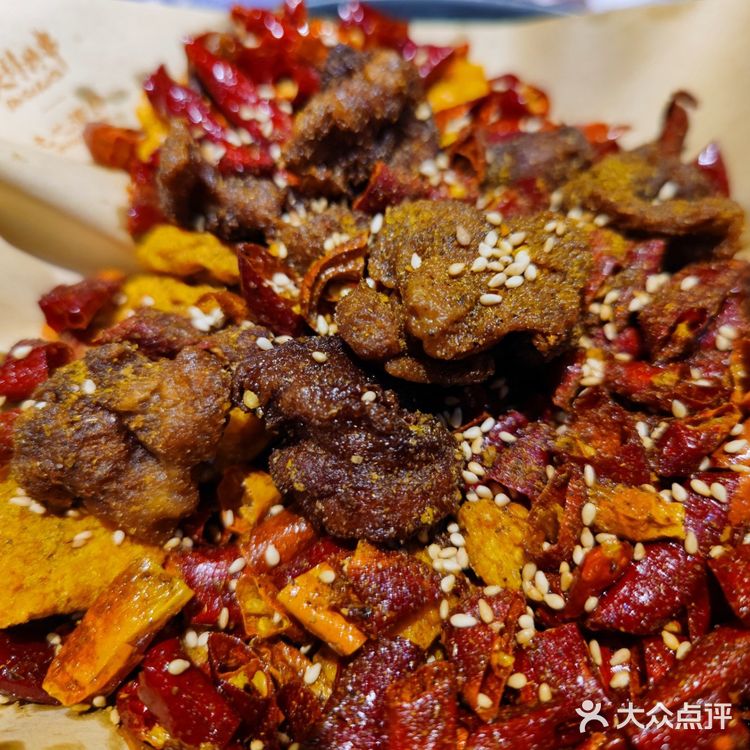        万象城湖边的撸串打卡地 坐在窗边可以看