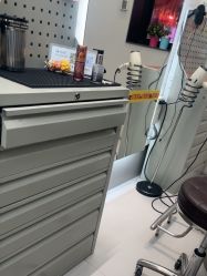 -Z.X HAIR SALON张新美业