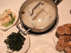 -煲王粤菜餐厅(中侨中心店)