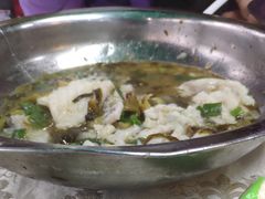 -金良酸菜鱼(宁海路总店)