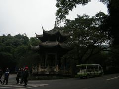 -峨眉山报国寺