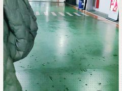 -中庚漫游城停车场