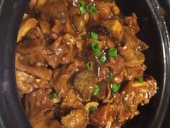 草菇牛腩-那家小馆•北京菜•烤鸭(中关村店)