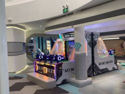 -MINI MARS 移动的空间站乐园·餐饮·派对(浦东金桥店)