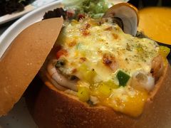 拉丝芝士海鲜焗保龄球-阿飛冰室(下沙店)