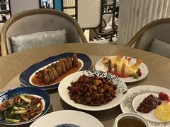 -浅深(世茂滨江精品店)