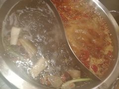 -小天鹅火锅·一线江景洪鼎旗舰店(洪崖洞店)