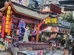 -刘姐啤酒鱼民族演艺餐厅(西街总店)