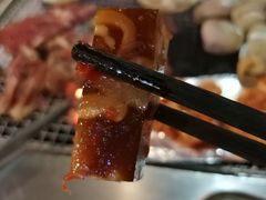 肉皮冻-马路牙子烧烤音乐酒馆(望京店)