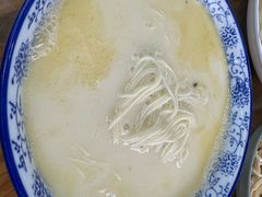 -雪琴面馆富安特色鱼汤面(城中花园店)