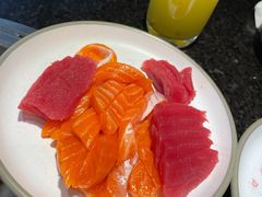 三文鱼-钱小奴海鲜自助黑金店(杭州滨江龙湖店)