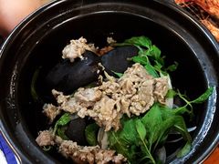 牛肉石锅-Hue Ngon Restaurant