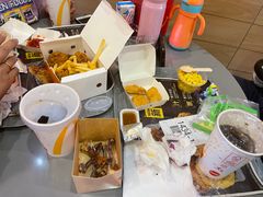 -麦当劳(中二横路店)