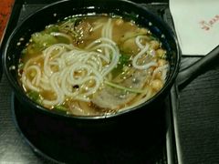 -哇蛙牛功夫面渝都料理(龙阳广场店)