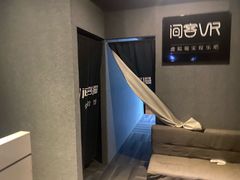 -VR 间客漫·PS电玩·虚拟现实包间游戏电竞(街道口店)
