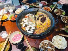 -四小区火锅·巷子里的重庆火锅(花照壁店)