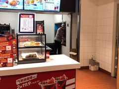 -肯德基(尖岭万达店)