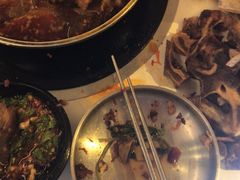 -运气牛自助酱大骨火锅(南京东路店)