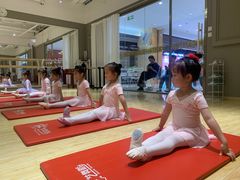 -炫艺舞蹈培训中心(枫尚奥特莱斯店)