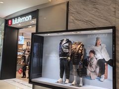 -lululemon(上海浦东IFC店)
