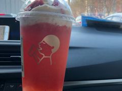 -喜茶(北京华贸购物中心店)
