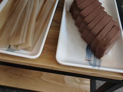 -三人行骨头王火锅(长寿店)