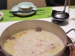 -洪氏嗨捞·猪肚鸡火锅(阳光天地店)