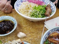 老北京炸酱面-门框胡同百年卤煮(新街口店)