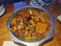 -嘎嘎鸭下巴·爆辣干锅(明教寺店)