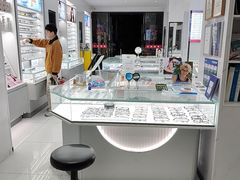 -光明眼镜·蔡司授权(徐泾店)