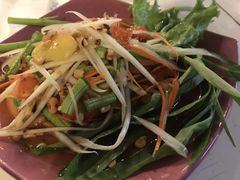 -席娜卡琳火车铁道夜市