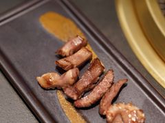 -铭牛烧肉·和牛海鲜自助(高新月牙湖店)
