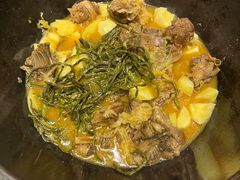 -雪乡人家东北菜·铁锅炖一切(高斯路店)