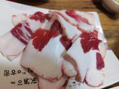 手切胸口偏肥-新泉鲜肉木炭烤肉