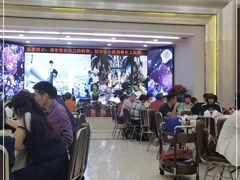 大堂-轩记海鲜餐厅·四十五年老字号·经典粤菜(西区彩虹店)