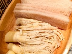 -三出山火锅(南京万象天地店)