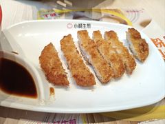 -小杨生煎(金山百联购物中心3楼店)