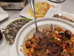 -三湘四水正宗湘菜(君峰路店)