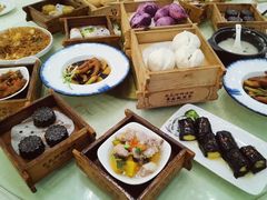 -巨元河鲜酒楼·清远特色菜名店(英德店)