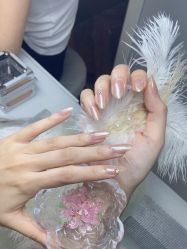 -小黑瓶美甲美睫